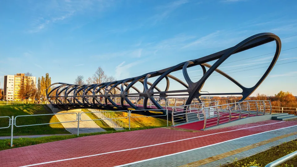 Cycle paths and walkways floor coating