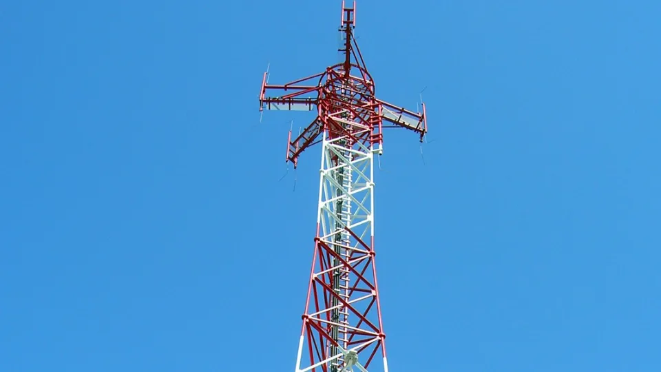 Industrial coatings for cell towers and power grid towers