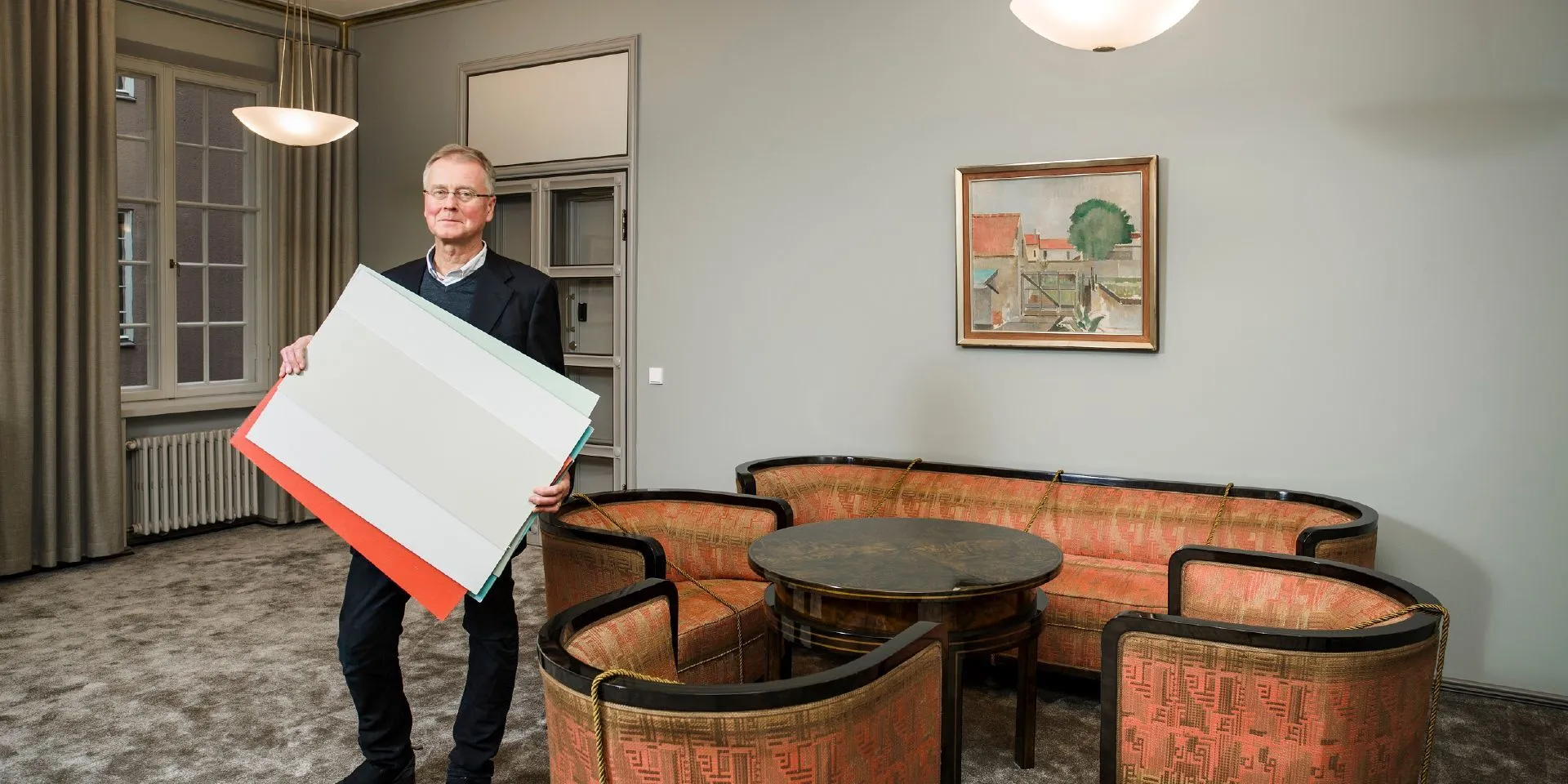 Based on the colour plan, almost 200 different colour standards were painted.