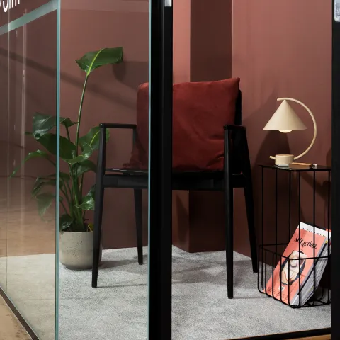 Color Now 2022 palette for office interior